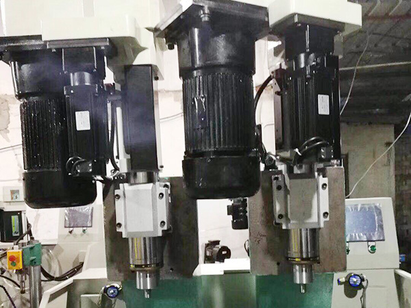 鉆孔機(jī)怎么安裝？玻璃鉆孔機(jī)爆孔裂孔原因是什么？